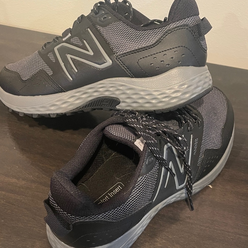 New Balance Men's Gray and Black Athletic Shoes size Men’s 9 - Picture 6 of 6